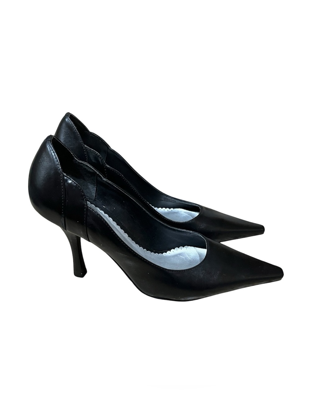 ✨BCBG✨Y2k Black Leather Pointed Pumps
